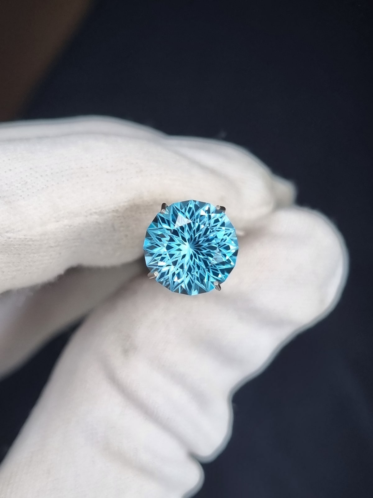 Swiss Blue Topaz, Round Frosted Line Cut